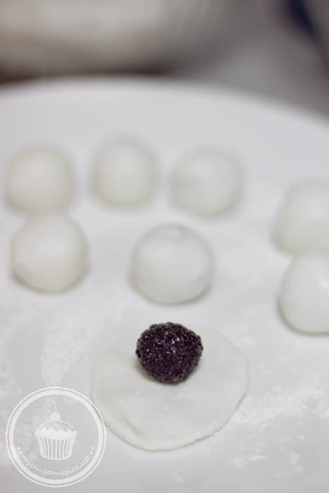 Making the tang yuan